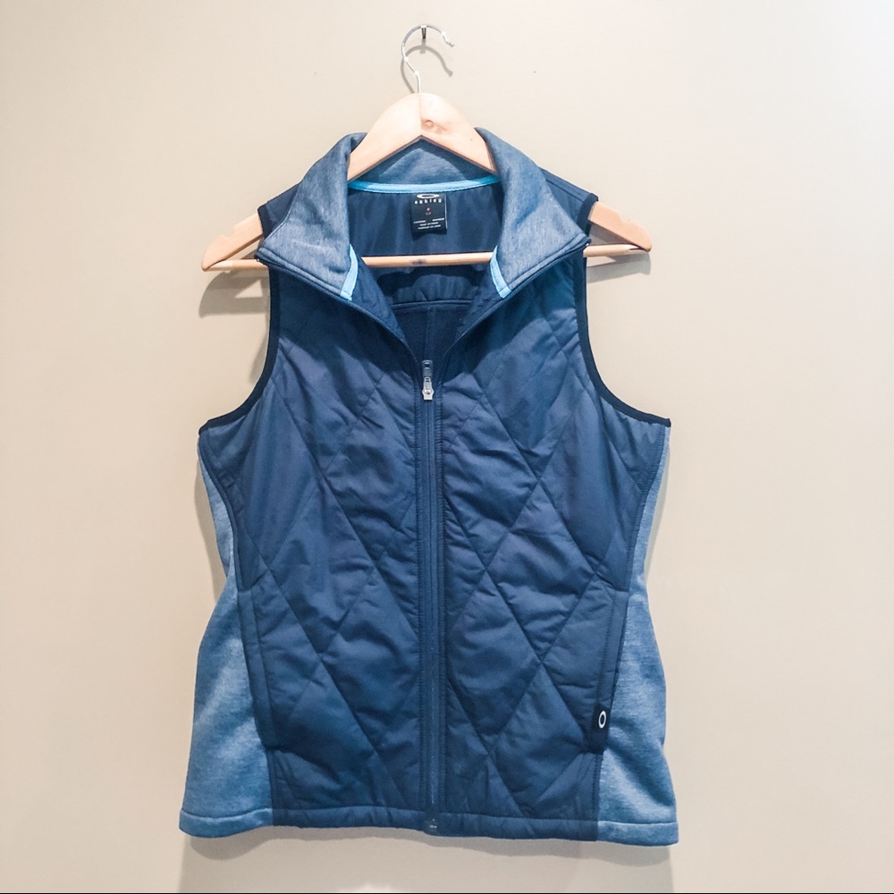 Oakley vest